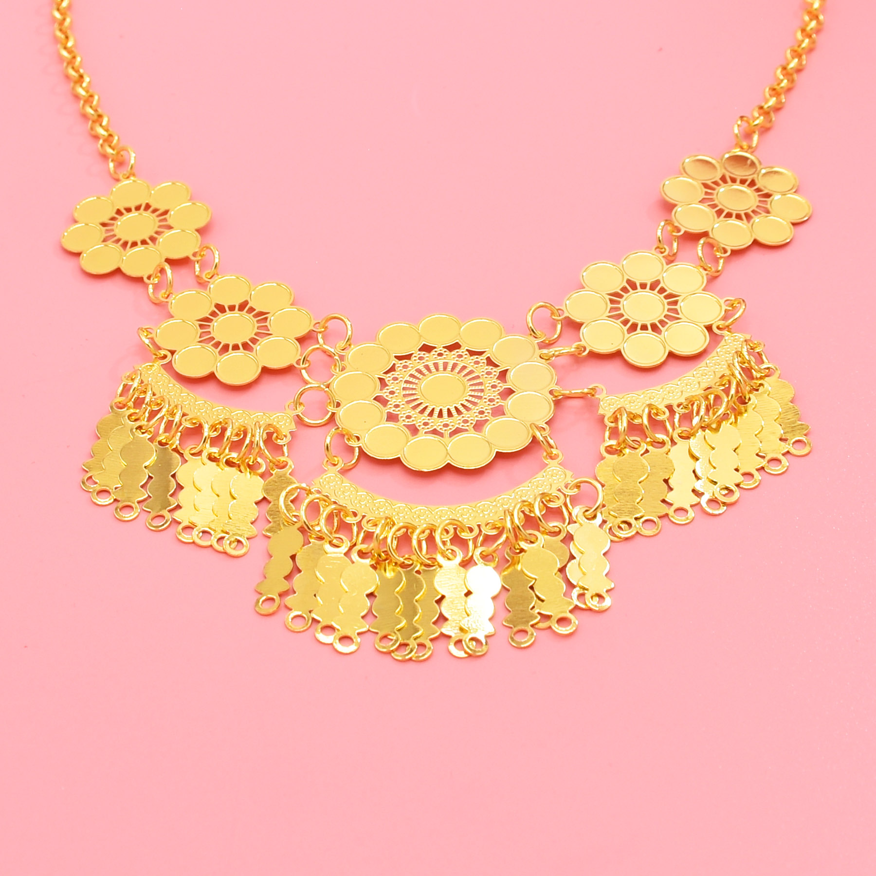Hollow Carving Flower Pendants - Ethnic Fashion In Dubai ulasan dan harga